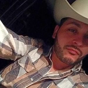 Meet your Posher, Victor